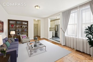 61-09 39th Ave Unit 2H, Woodside, NY 11377