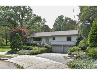 40 Silver Birch Rd, Waban, MA 02468