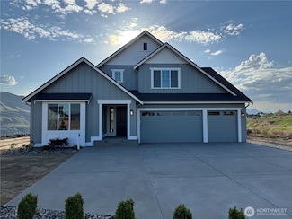 1502 S Kelvin Ct, East Wenatchee, WA 98802