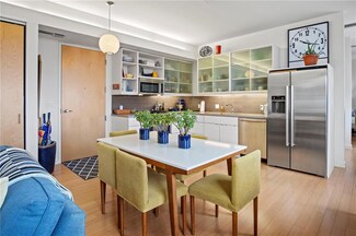 912 Baltimore Ave Unit 802, Kansas City, MO 64105
