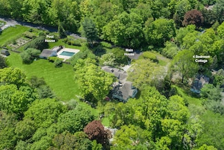 182 Bennetts Farm Rd, Ridgefield, CT 06877