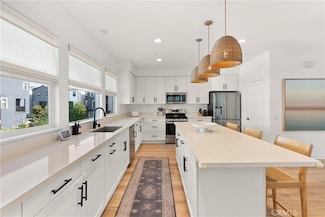 519 Caleigh Ln, Costa Mesa, CA 92627