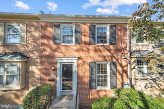 10276 Arizona Cir, Bethesda, MD 20817