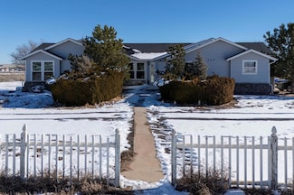 544 N Raymont Dr, Pueblo, CO 81007