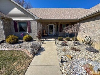 5605 N Vista Dr, Muncie, IN 47304