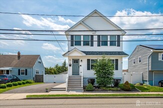 97 Boehmhurst Ave, Sayreville, NJ 08872