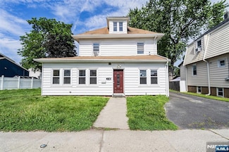 1654 Teaneck Rd, Teaneck, NJ 07666