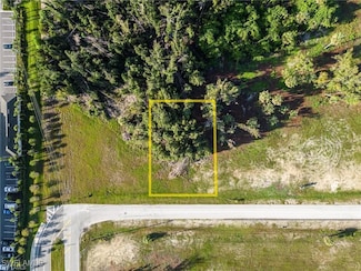 804 SW 2nd Terrace, Cape Coral, FL 33991