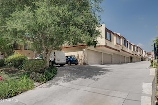 5321 Colodny Dr Unit 3, Agoura Hills, CA 91301