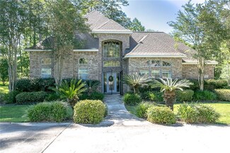311 W Park Manor Dr, Lake Charles, LA 70611
