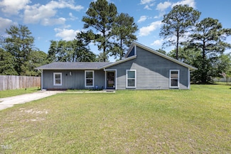 103 Angus Ct, Spring Lake, NC 28390