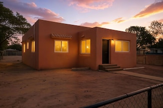 1924 Edith Blvd SE, Albuquerque, NM 87102