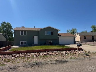 236 E Beshoar Dr, Pueblo, CO 81007