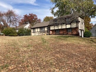 10033 Monrovia St, Lenexa, KS 66215
