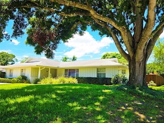 5096 The Oaks Cir, Orlando, FL 32809