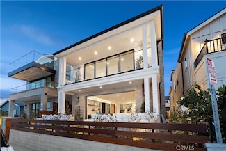 1025 W Balboa Blvd, Newport Beach, CA 92661