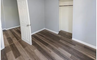 70 Mckinley Ave Unit b15, Bridgeport, CT 06606