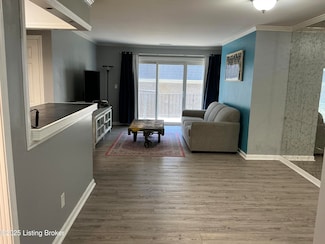 2845 Hikes Ln Unit 204, Louisville, KY 40218
