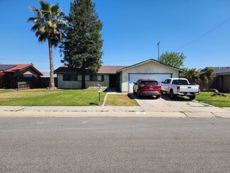 506 S Randle St, Tulare, CA 93274
