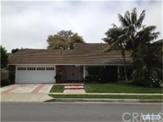 1836 Newport Hills Dr E, Newport Beach, CA 92660
