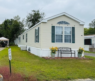 268 Palmer Rd Unit 44, Monson, MA 01057