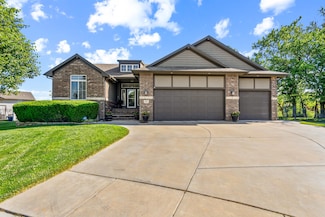 832 S Glen Wood Ct, Wichita, KS 67230