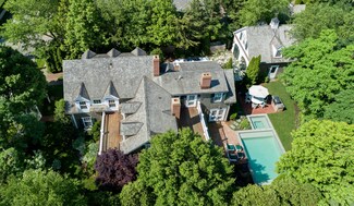 14 Peases Point Way S, Edgartown, MA 02539