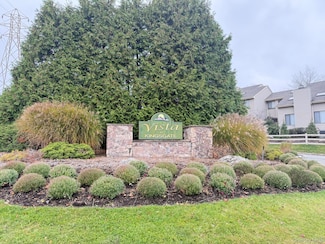 1 Evan Ct, Nanuet, NY 10954