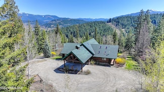 122 Makridge Ln, Kingston, ID 83839