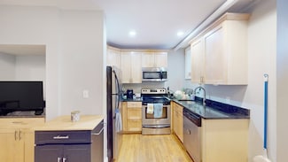 55 Magazine St Unit 4B, Cambridge, MA 02139