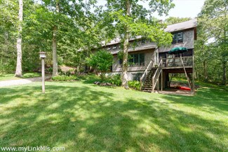 14 Rebekahs Way, Vineyard Haven, MA 02568