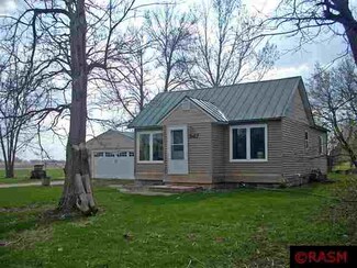 547 1st St SW, Winnebago, MN 56098