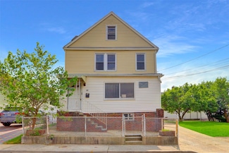 44 Seville St, Elmont, NY 11003