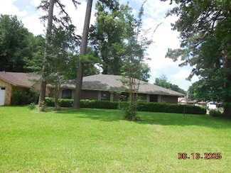 8808 Hollow Bluff Dr, Haughton, LA 71037