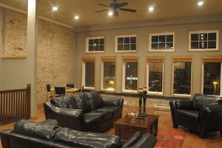 106 Main St S, Minot, ND 58701