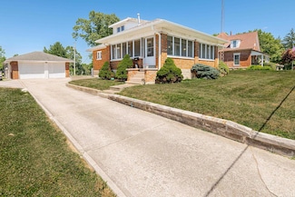 2743 Washington Ave, Bedford, IN 47421