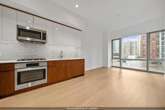 75 Park Ln S Unit 512, Jersey City, NJ 07310
