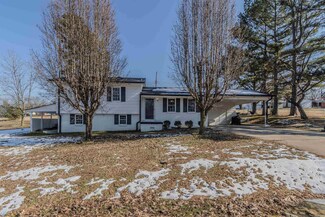213 Center Valley Dr, Paragould, AR 72450