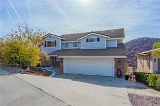 30718 Early Round Dr, Canyon Lake, CA 92587
