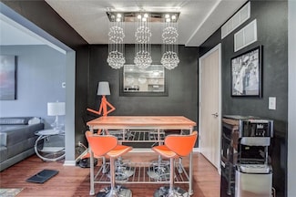 8146 N Elmwood Ave, Kansas City, MO 64119