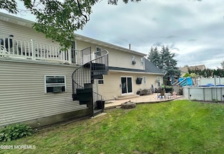 1317 Cable Ave, Beachwood, NJ 08722