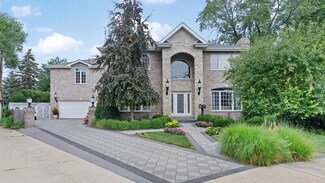 8292 W Ainslie St, Norridge, IL 60706