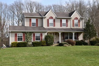 42 Long Acre Dr, Cream Ridge, NJ 08514