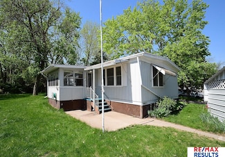 10507 Whitmore Ct, Omaha, NE 68122