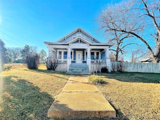 121 S Okfuskee Ave, Wewoka, OK 74884