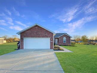 5691 Dry Gulch Turn Ct, Terre Haute, IN 47805