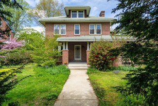 281 Prospect St, Northampton, MA 01060