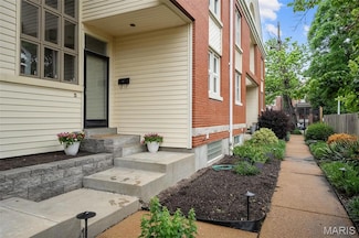 4328 Maryland Ave Unit 3, Saint Louis, MO 63108