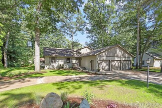 15950 Fern Ave, Spring Lake, MI 49456