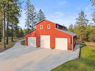 3 W Montgomery Rd, Deer Park, WA 99006